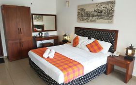 Hotel Pinnalanda - New Deal! Half Off Airport Pickups Available